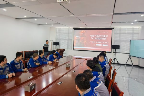 規(guī)范操作流程，共筑安全防線—泰安德美機(jī)電成功舉辦工傷預(yù)防專題培訓(xùn)